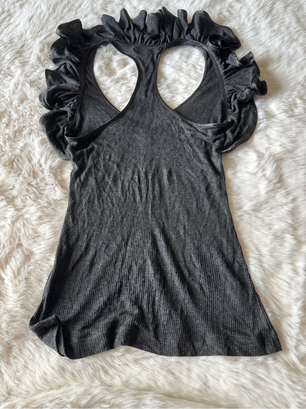 Robert Rodriguez Charcoal Black Ruffle-Sleeve V-Neck Knit Tank - Picture 7 of 11